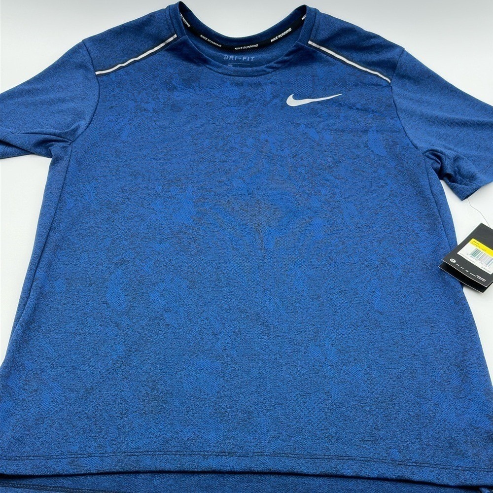 Men's Nike‎ Dri-Fit T-Shirt Short Sleeve Athletic Fashion AJ7571 Small